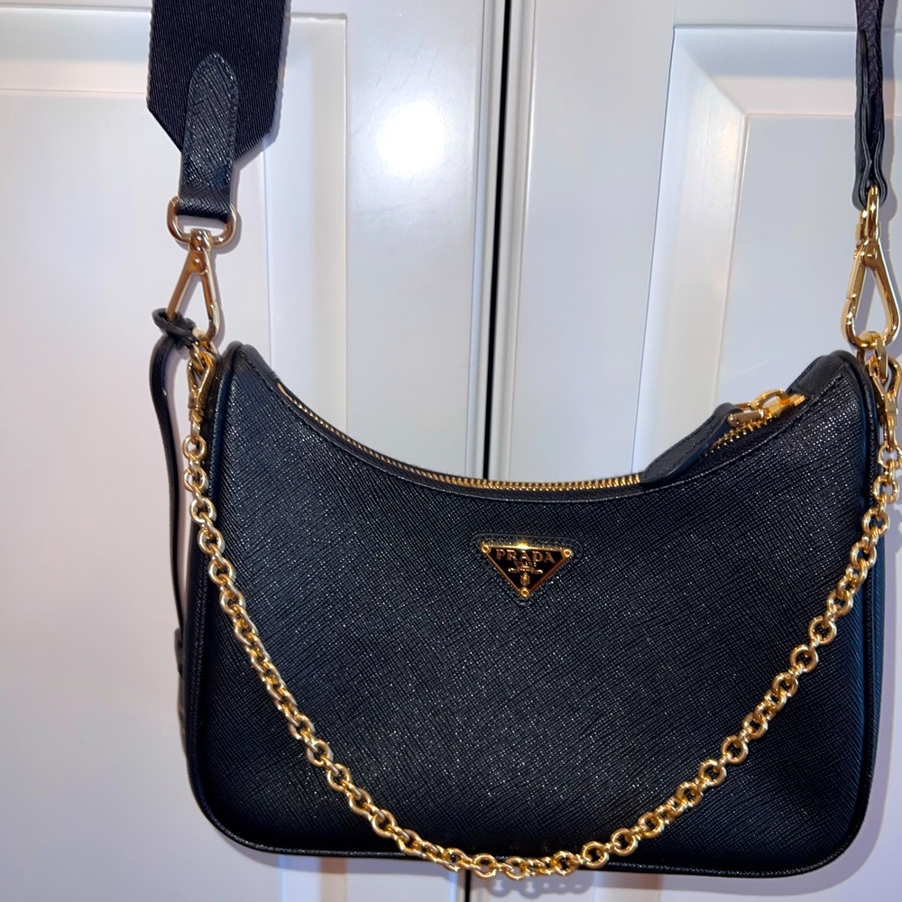 Prada Re-Edition 2005 Saffiano leather bag- Black